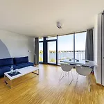 Waveboard & Boardinghouse بوتسدام