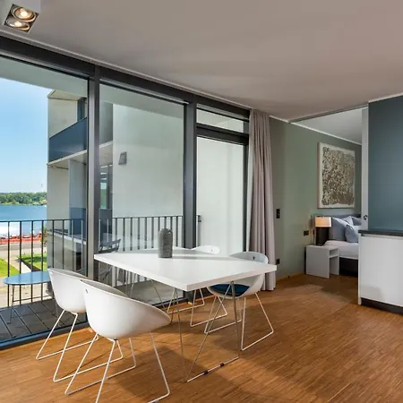 Waveboard & Boardinghouse Aparthotel Potsdam