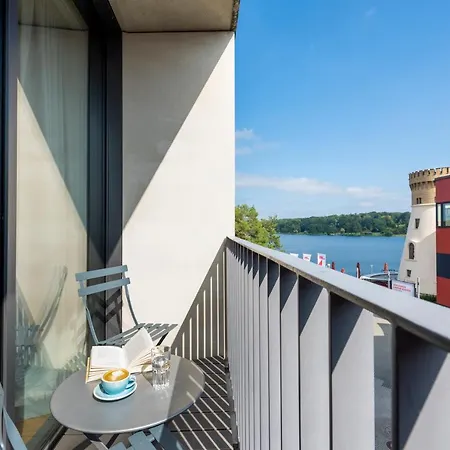 Waveboard & Boardinghouse Aparthotel Potsdam
