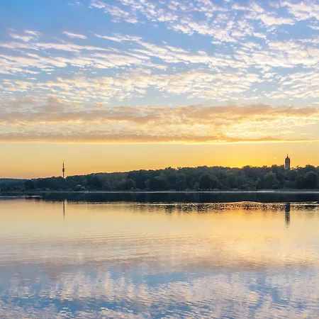 Waveboard & Boardinghouse 4*