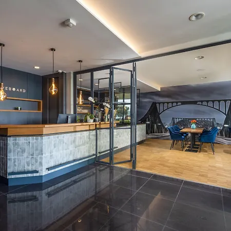 公寓式酒店 Waveboard & Boardinghouse