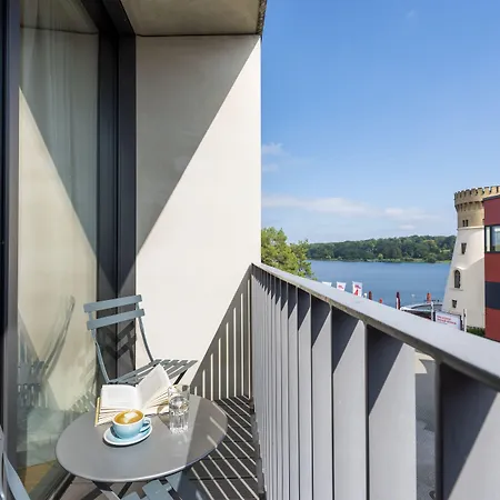 Waveboard & Boardinghouse Apartahotel Potsdam