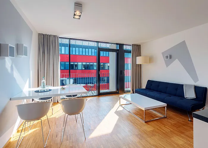 Waveboard & Boardinghouse 4* פוטסדאם