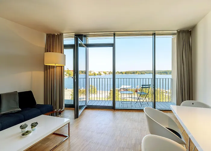 Waveboard & Boardinghouse Apart Otel Potsdam