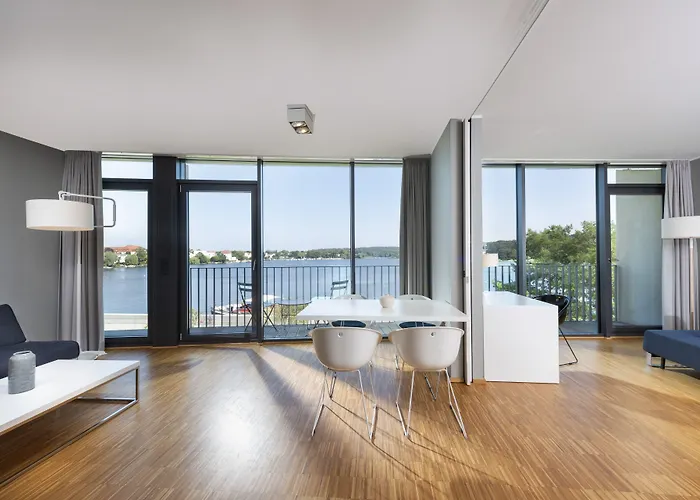 Waveboard & Boardinghouse 4*