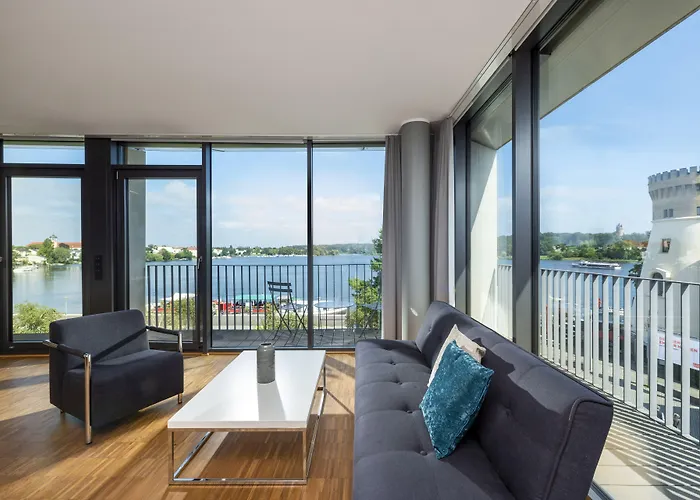 Waveboard & Boardinghouse Apartmanhotel 4*